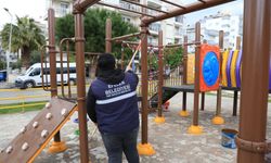 Başkan Anıl Yetişkin ile Efeler'in parkları daha güvenli daha konforlu