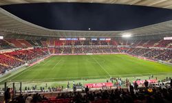 Gaziantep FK - Fenerbahçe maçında ışık krizi