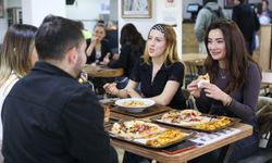 Buca’da gençliğin buluşma noktası: Üzüm Cafe