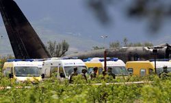 Cezayir’de askeri nakliye uçağı düştü: 2 ölü, 4 yaralı