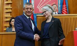 Emine Ülker Tarhan CHP’ye geri döndü