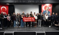 Gençler 'Hibrit Kariyer Zirvesi' için Konak'ta bir araya geldi