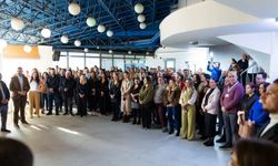 Bayram öncesi Balçova'da dayanışma tablosu :Başkan Yiğit emekçilerle buluştu