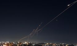 İran misillemesi nedeniyle İsrail Meclisinde oturuma ara verildi