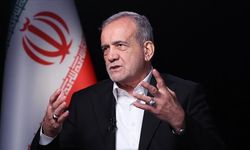 Pezeşkiyan’dan mesaj: Egemenliğinize saygı duyuyoruz