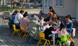 Bornovalı miniklere "Çim Adam Atölyesi"