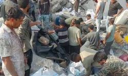 Minab saldırısında 165 kız çocuğu için cenaze töreni yapıldı