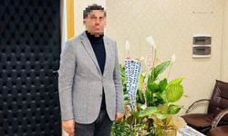 Belediye başkanının sekreterine satırla saldırı