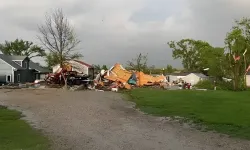 ABD’de hortum felaketi: Evler yıkıldı, üs kapatıldı