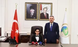 İzmir’de 23 Nisan’da temsili vali devir teslimi