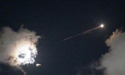 Yemen'deki Husiler İsrail'e füze fırlattı