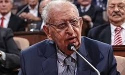 Hüsamettin Cindoruk hayatını kaybetti