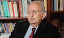 Cindoruk’un yaşamı ve siyasi kariyeri