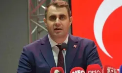 Meslek Fabrikası önünde Çağatay Güç'ten tepki