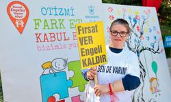 Konak'ta Otizm Farkındalık Günü'nde 'Biz de Varız' dediler