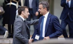 Macron’dan Atina’da Türkiye mesajı