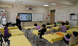 Kuşadası Belediyesi'nden öğrencilere çevre ve geri dönüşüm hizmeti