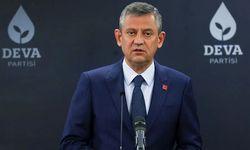 DEVA Partisi'ni ziyaret eden Özgür Özel: Çözüm sandıkta