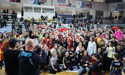 Turgutlu Belediyespor'dan, 64-63'lük müthiş geri dönüş