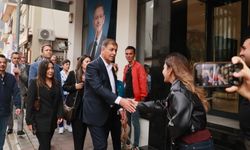 İzBB Başkanı Cemil Tugay CHP İl Başkanlığına geldi