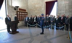 Mansur Yavaş’tan seçim sonrası Anıtkabir ziyareti