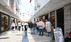 Marmaris’te yenilenen çarşı turistlerin gözdesi oldu