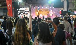 Bornova'da dopdolu 19 Mayıs