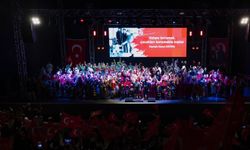 19 Mayıs coşkusu Balçova'da meydanlardan sahnelere taştı
