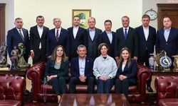 CHP’li başkanlardan Özgür Özel’e tam destek