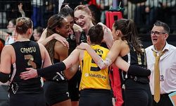 VakıfBank’tan tarihi geri dönüşle final bileti