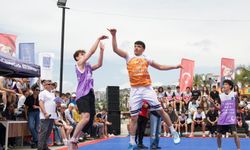 Kuşadası'nda 19 Mayıs coşkusu basketbol turnuvasıyla başladı