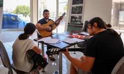 Başkan Yetişkin'den karne hediyesi