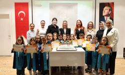 Denizli'de kreş öğrencilerinin mezuniyeti sevinci