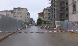 Sancaktepe'de Temel Kazısında Toprak Kayması