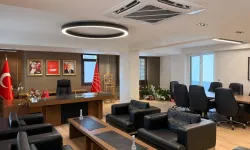 CHP İzmir İl Başkanlığı'nda makam odası yeniden düzenlendi