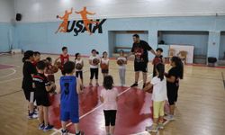 Uşakta çocuklar yazı eğlenerek geçiriyor