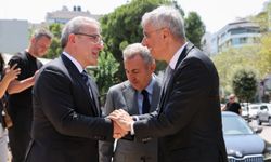 Bakan Memişoğlu'ndan İzmir'de akademik buluşma