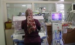 Hemşire kılığıyla bebek kaçırma girişimi