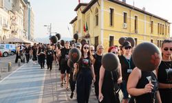 Hayvan hakları için sessiz protesto!