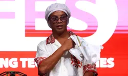 Ronaldinho 46 yaşında sahalara dönüyor