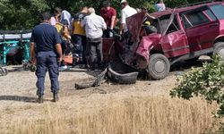 İki otomobil çarpıştı: 1 ölü 5 yaralı