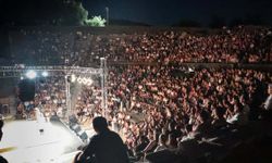 Bergama'da tiyatro festivali sona erdi