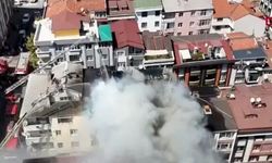 Gaziosmanpaşa’da yangın: Alevler apartmana sıçradı