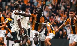Hull City, Manchester United'ı iki golle geçti