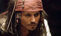 Johnny Depp, Karayip Korsanları için geri dönüyor mu?