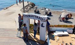 “Maviye Açılan Kapı” Turgutreis Sahilinde Yerini Aldı