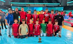 Osmangazi’de şampiyon güreşçiler başarıya koşuyor
