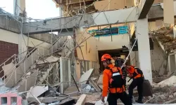 Endonezya’da 7,7’lik deprem: Can kaybı 51’e çıktı