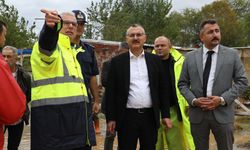 Esence ve yalıçiftlik’te sağanak sonrası taşkın müdahalesi