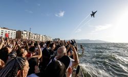 İzmir'de havada karada kurtuluş coşkusu
